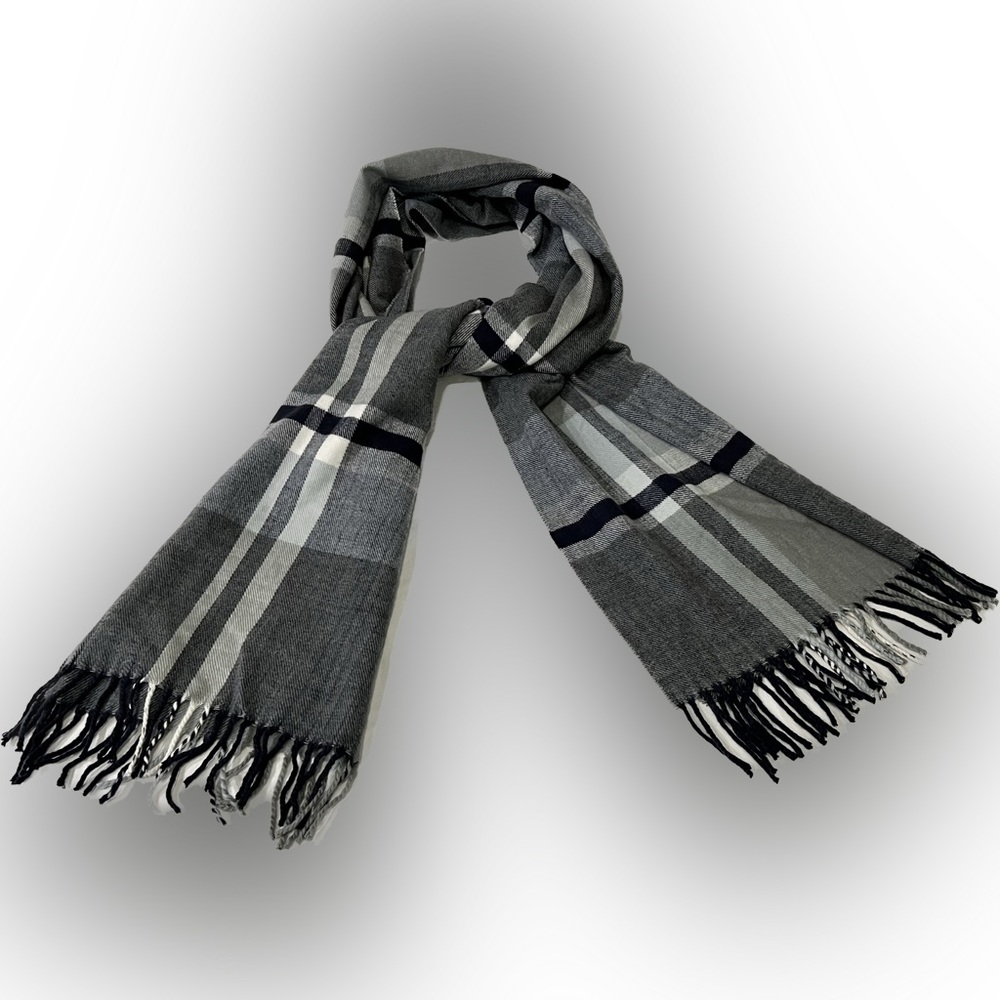 Gap Men’s Gray Plaid Scarf